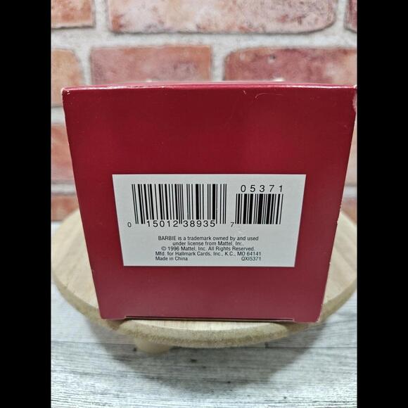 1996 Hallmark Keepsake Ornament Holiday Barbie Collectors Series Open Box - Picture 9 of 9